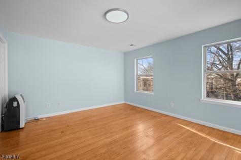 219 Clinton Place Newark NJ 07112