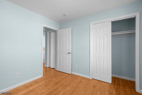 219 Clinton Place Newark NJ 07112