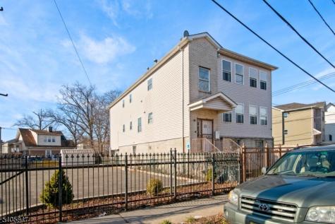 219 Clinton Place Newark NJ 07112