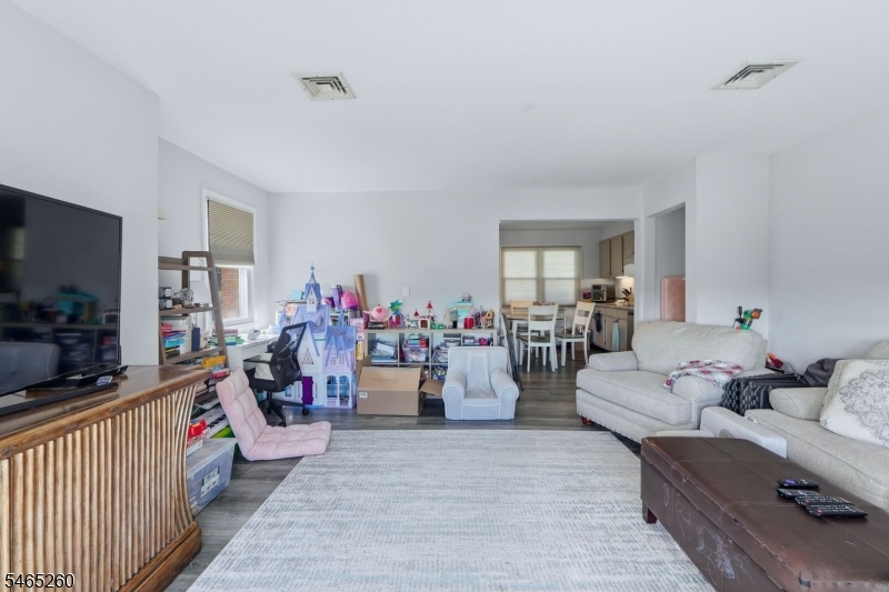 107 Crosby Avenue Totowa NJ 07512