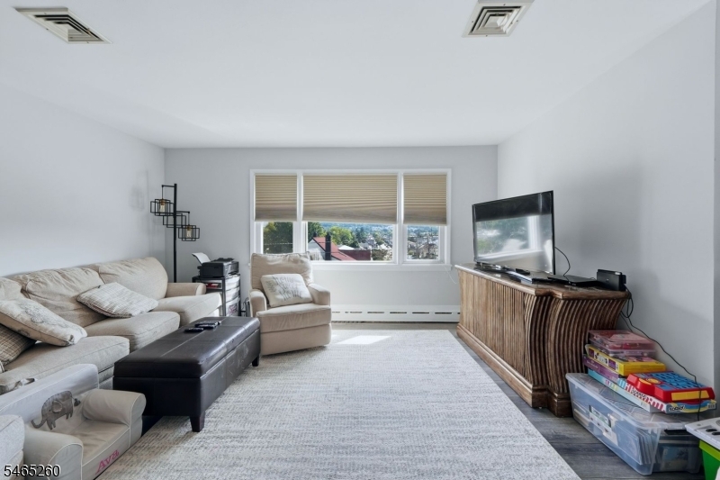 107 Crosby Avenue Totowa NJ 07512