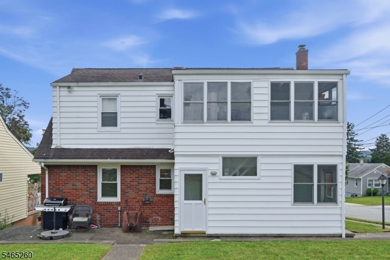 107 Crosby Avenue Totowa NJ 07512