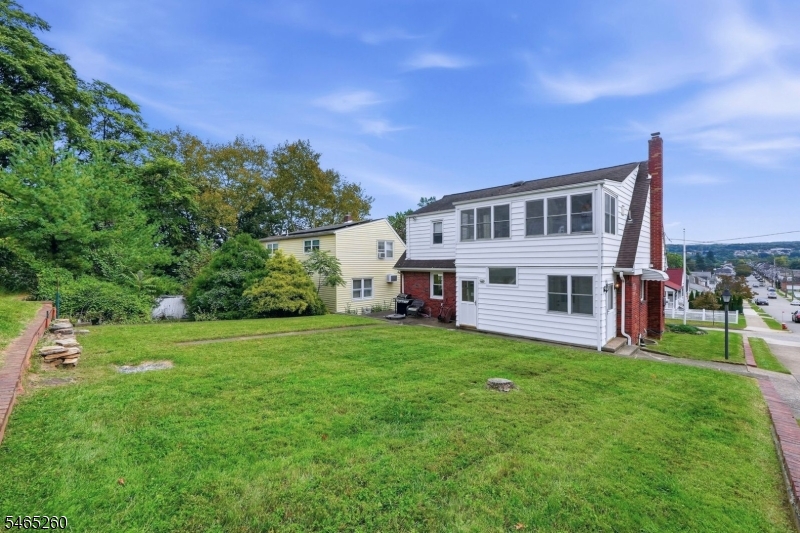 107 Crosby Avenue Totowa NJ 07512