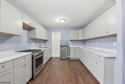 206 Clark Place Elizabeth NJ 07206