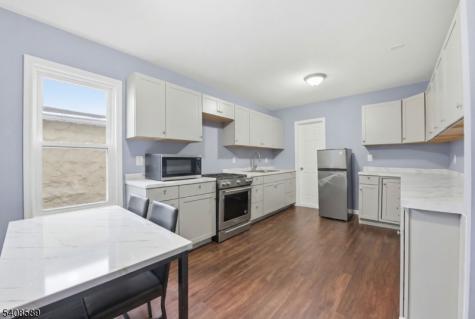 206 Clark Place Elizabeth NJ 07206