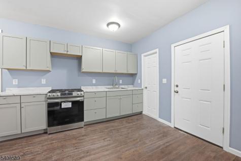 206 Clark Place Elizabeth NJ 07206