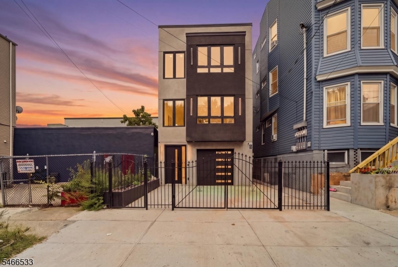 161 21ST Street Irvington NJ 07111