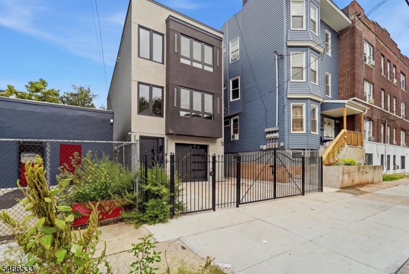 161 21ST Street Irvington NJ 07111