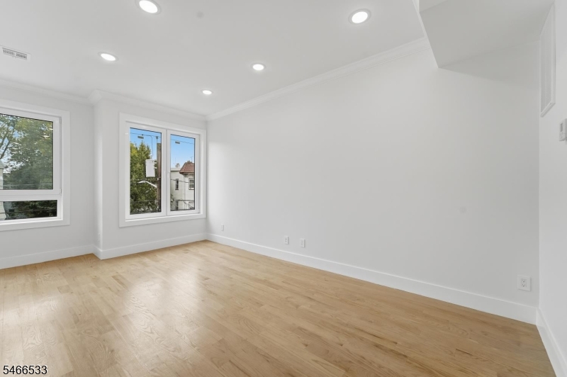 161 21ST Street Irvington NJ 07111