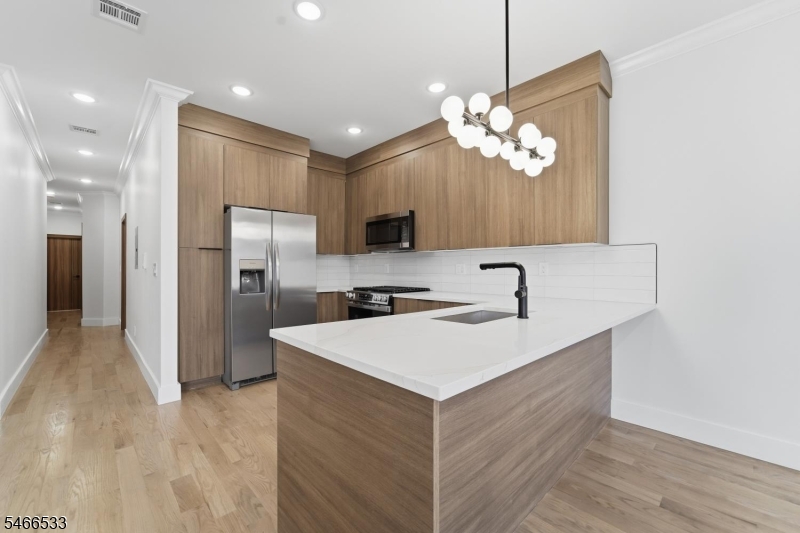 161 21ST Street Irvington NJ 07111