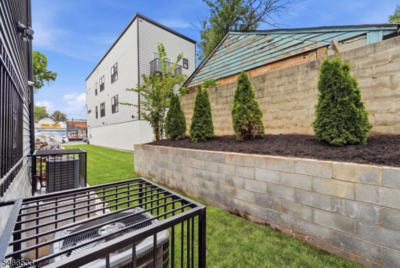 161 21ST Street Irvington NJ 07111