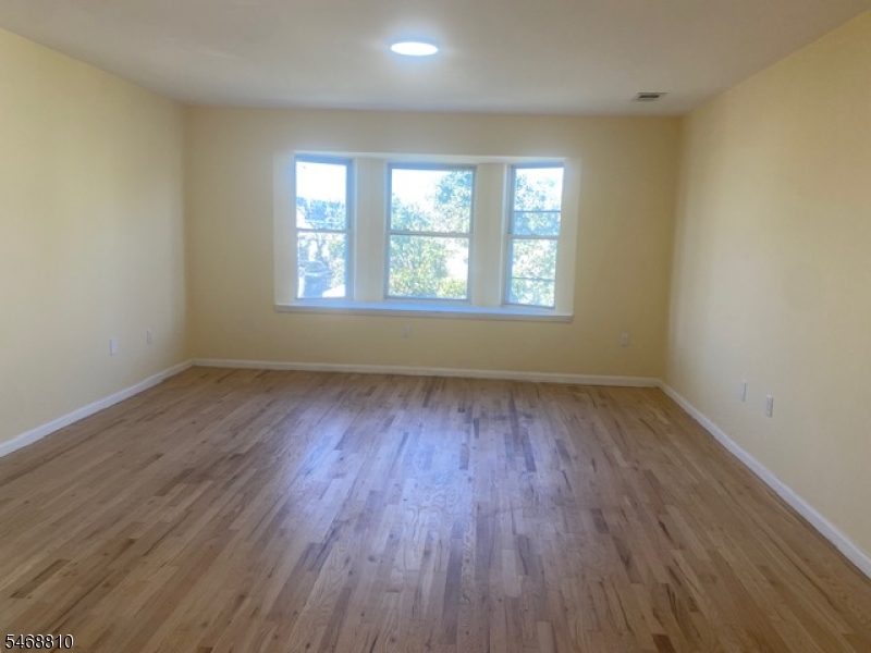 110 Fabyan Place Newark NJ 07112