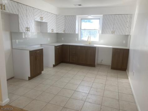 110 Fabyan Place Newark NJ 07112
