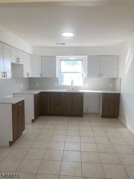 110 Fabyan Place Newark NJ 07112