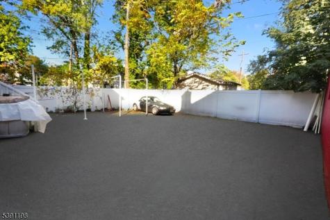 22 Kensington Place East Orange NJ 07017