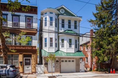 59 Sunset Avenue Newark NJ 07106