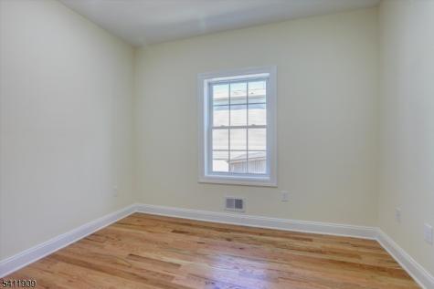59 Sunset Avenue Newark NJ 07106