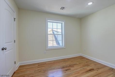 59 Sunset Avenue Newark NJ 07106