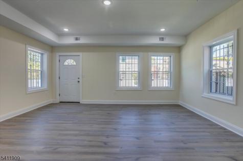 59 Sunset Avenue Newark NJ 07106