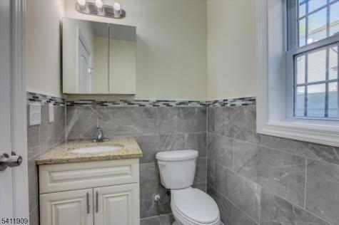 59 Sunset Avenue Newark NJ 07106