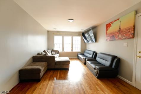 193 Renner Avenue Newark NJ 07112
