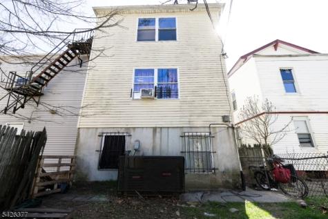 193 Renner Avenue Newark NJ 07112