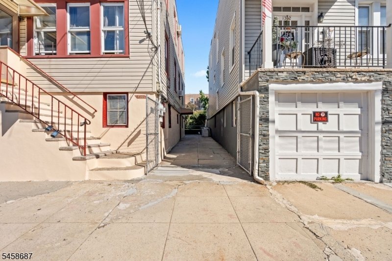 1306 7TH Street North Bergen NJ 07047