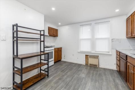 7 Delafield Avenue Rutherford NJ 07070