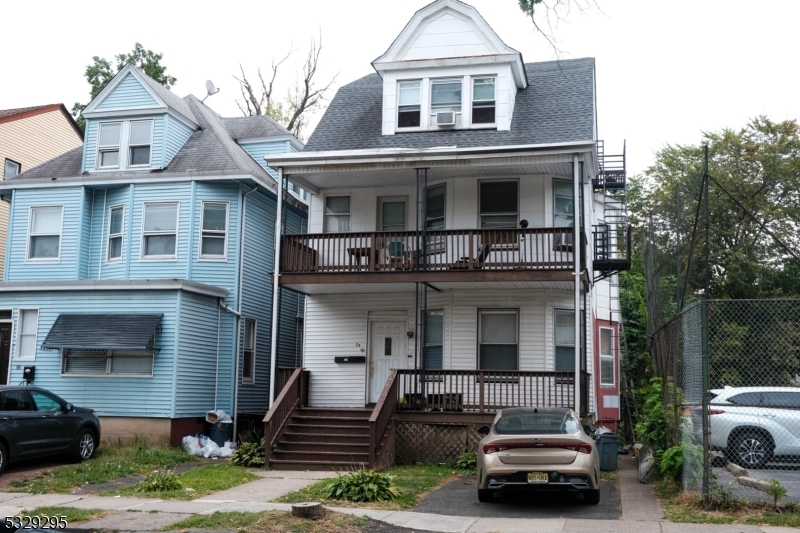 22 Nassau Place East Orange NJ 07018