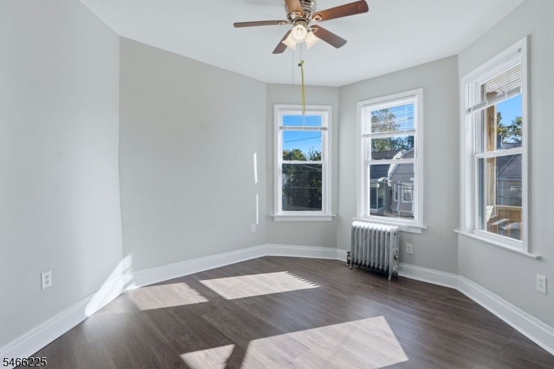 471 S 14th Street Newark NJ 07103