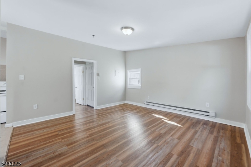 471 S 14th Street Newark NJ 07103