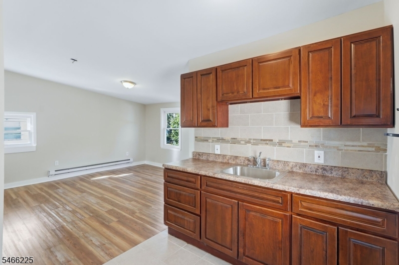 471 S 14th Street Newark NJ 07103