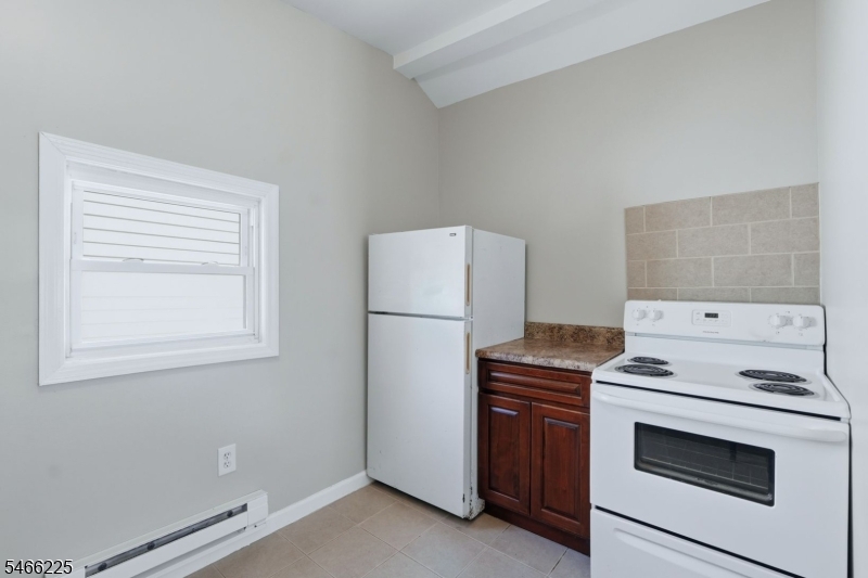 471 S 14th Street Newark NJ 07103