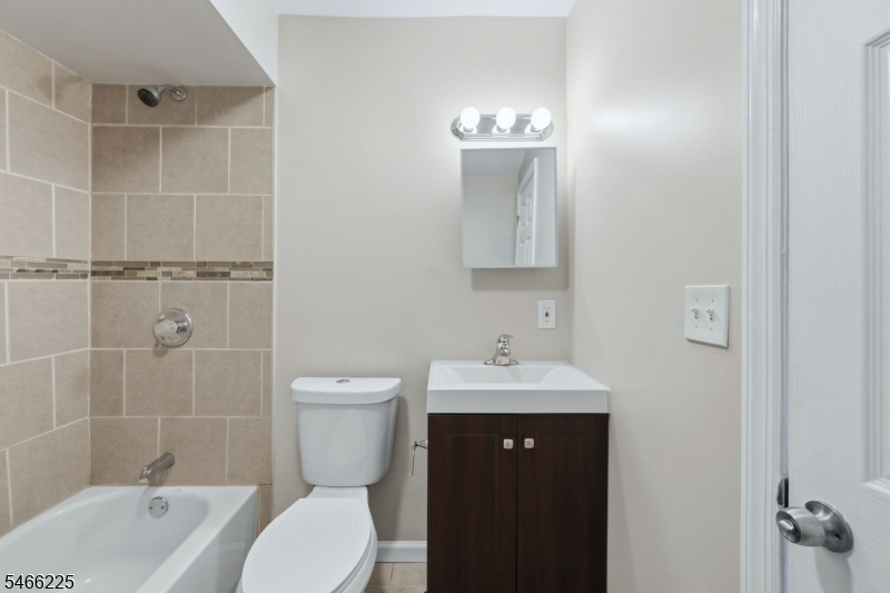 471 S 14th Street Newark NJ 07103