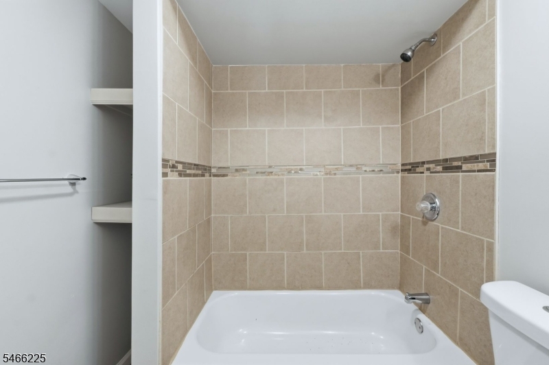 471 S 14th Street Newark NJ 07103