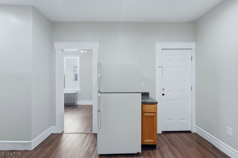 471 S 14th Street Newark NJ 07103