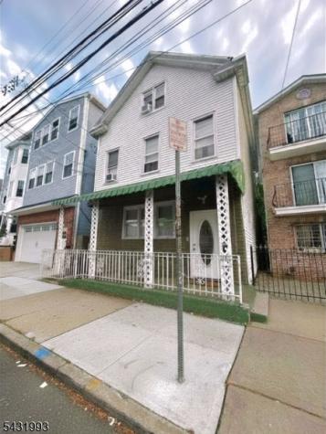 224 12TH Avenue Newark NJ 07107