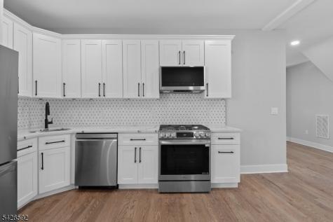 16 Old Short Hills Road Millburn NJ 07041