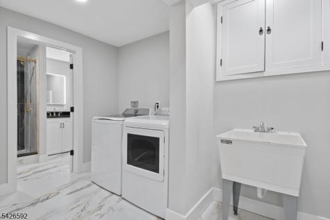 16 Old Short Hills Road Millburn NJ 07041