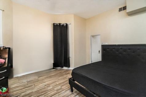 101 Eaton Place East Orange NJ 07017