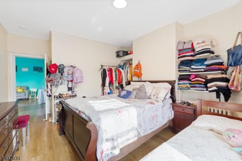 183 Walnut Street Paterson NJ 07522