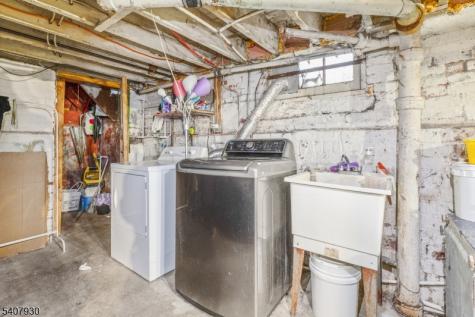 183 Walnut Street Paterson NJ 07522