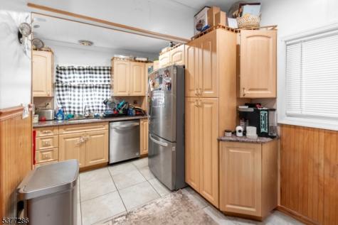 152 Schuyler Avenue North Arlington NJ 07031