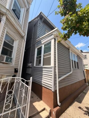 42 N York Street Paterson NJ 07524