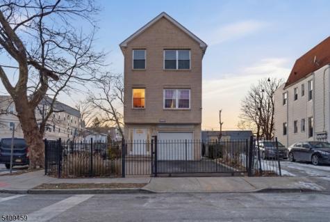 613 20TH Street Irvington NJ 07111