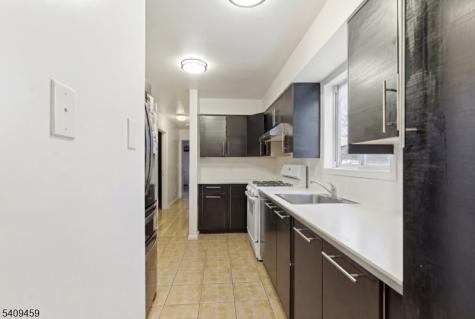 613 20TH Street Irvington NJ 07111
