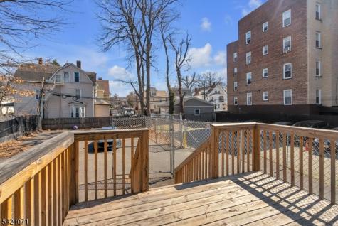 162 S Clinton Street East Orange NJ 07018