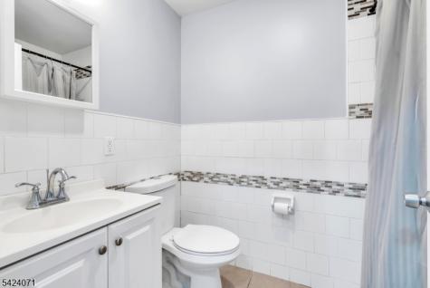 162 S Clinton Street East Orange NJ 07018