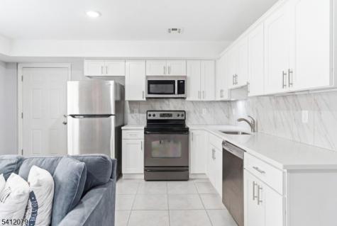 301 N 13th Street Newark NJ 07107