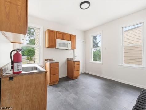 50 Arsdale Terrace East Orange NJ 07018